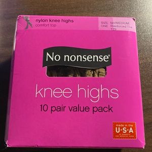 No Nonsense Knee High Stockings 10 pk. Tan. One size